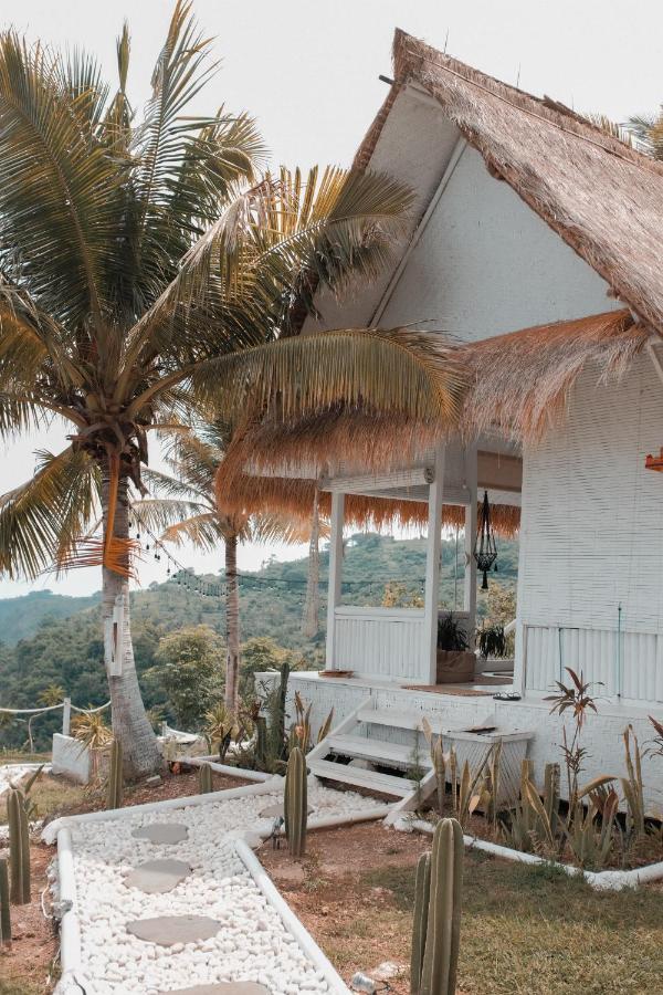 Tropical Glamping Nusa Penida - Private Romantic Seaside Bungalow Diamond Beach Polilit Dış mekan fotoğraf