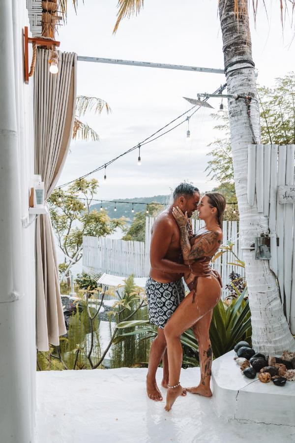 Tropical Glamping Nusa Penida - Private Romantic Seaside Bungalow Diamond Beach Polilit Dış mekan fotoğraf