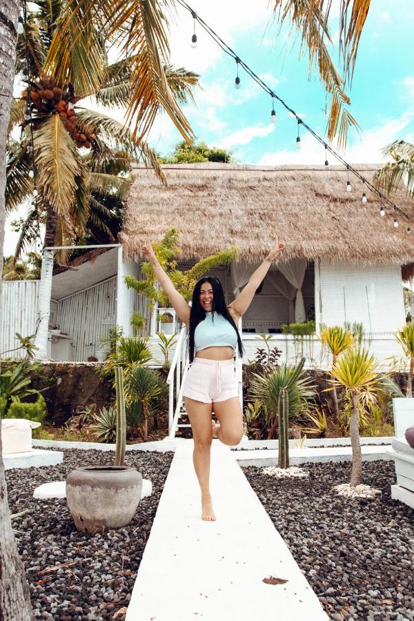Tropical Glamping Nusa Penida - Private Romantic Seaside Bungalow Diamond Beach Polilit Dış mekan fotoğraf