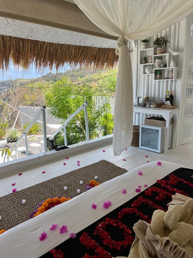 Tropical Glamping Nusa Penida - Private Romantic Seaside Bungalow Diamond Beach Polilit Dış mekan fotoğraf