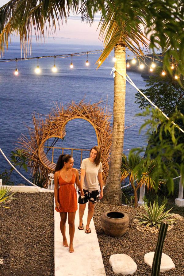 Tropical Glamping Nusa Penida - Private Romantic Seaside Bungalow Diamond Beach Polilit Dış mekan fotoğraf