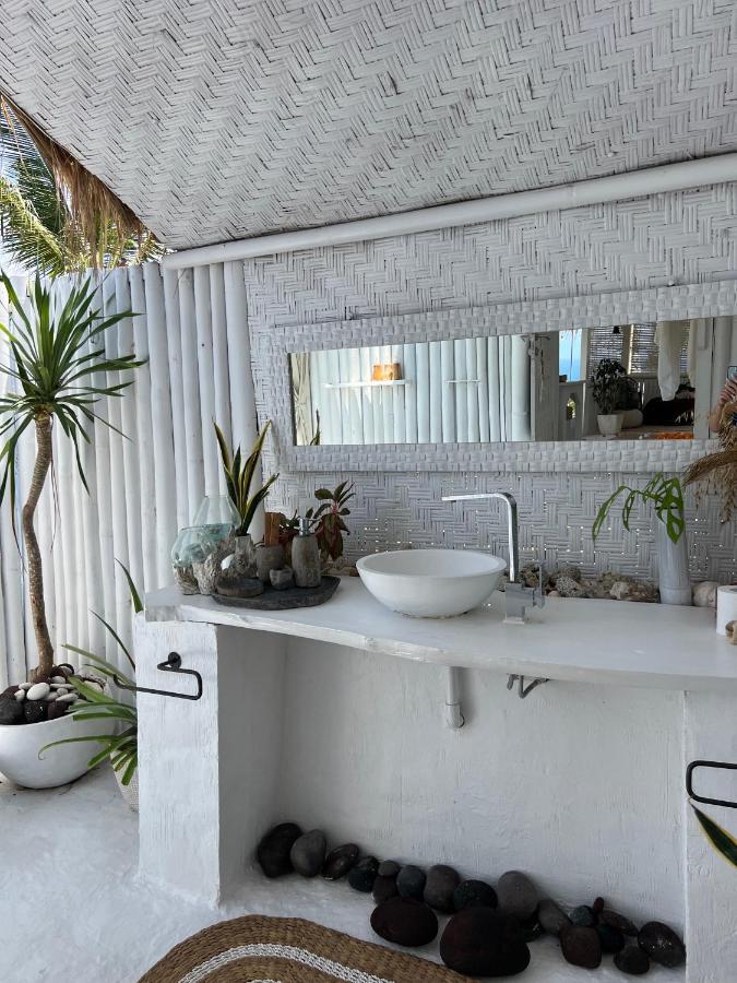 Tropical Glamping Nusa Penida - Private Romantic Seaside Bungalow Diamond Beach Polilit Dış mekan fotoğraf
